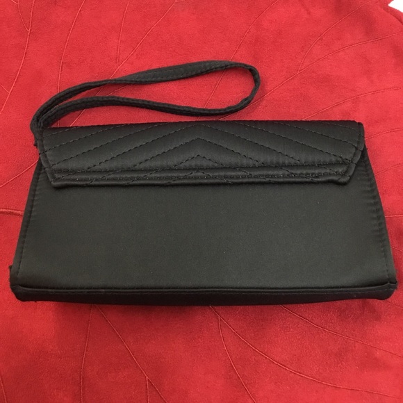 Cute Black Neiman Marcus Wristlet - Picture 3 of 4
